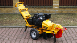New handy stump cutter with electric travel gear F 460EI